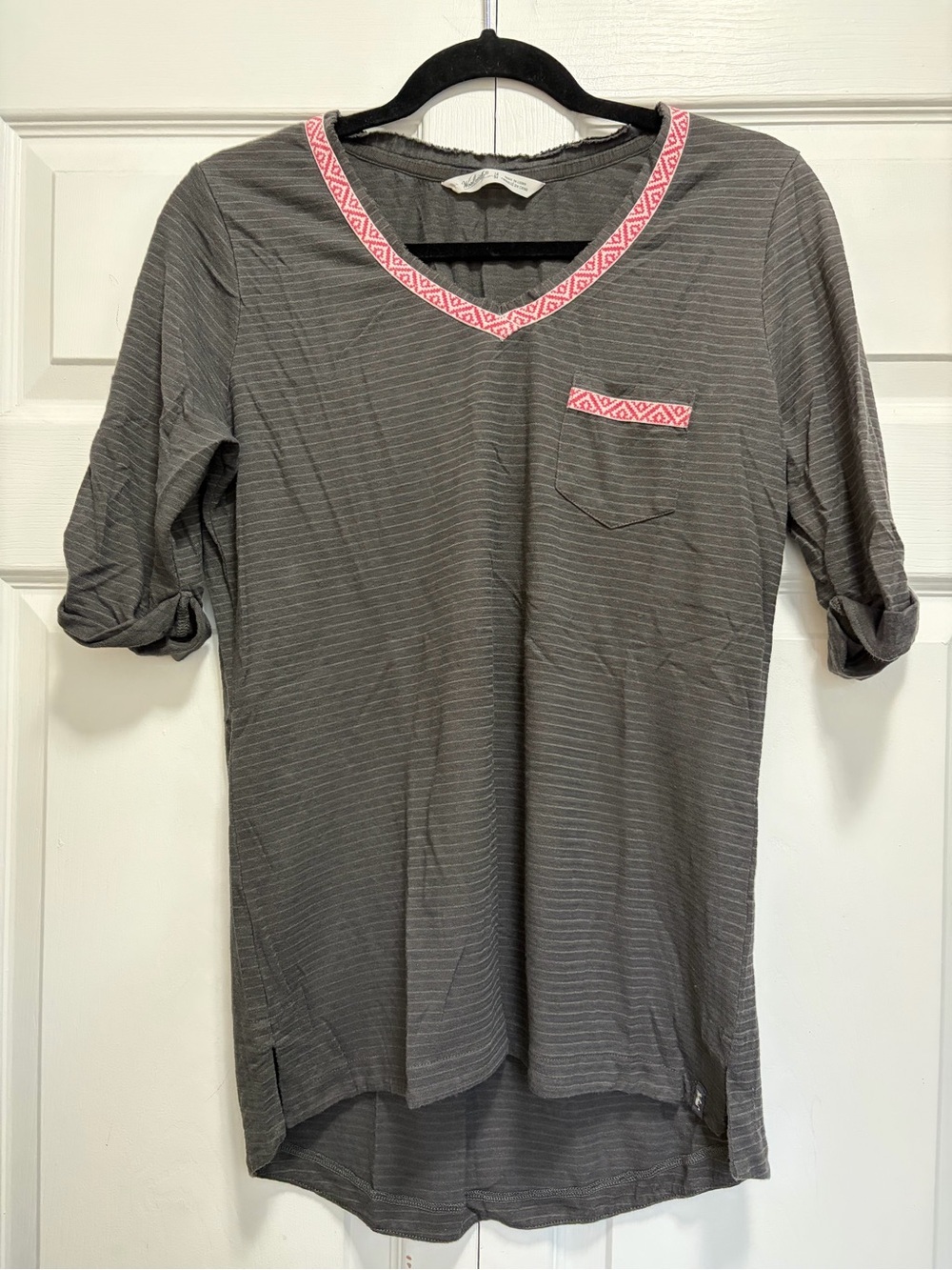 Woolrich Gray Top with Pink Geometric Trim